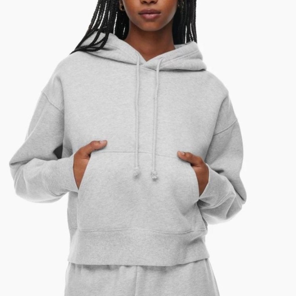 Aritzia TNA Sweat Fleece Cozyfleece Boyfriends Fit Sweatshirt